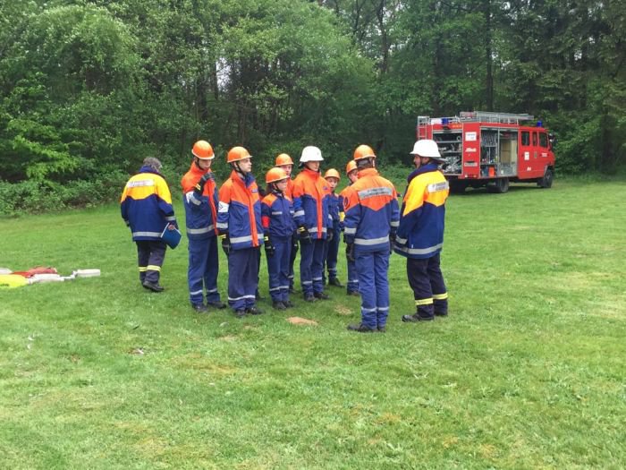 Übung mit der Jugendfeuerwehr 2017