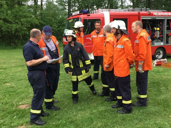 Übung mit der Jugendfeuerwehr 2017